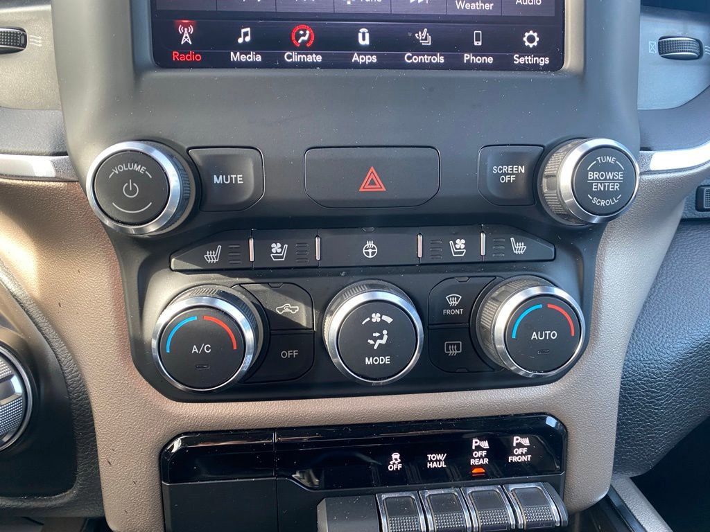 Used 2020 RAM 1500 Laramie AWD/4WD image 23