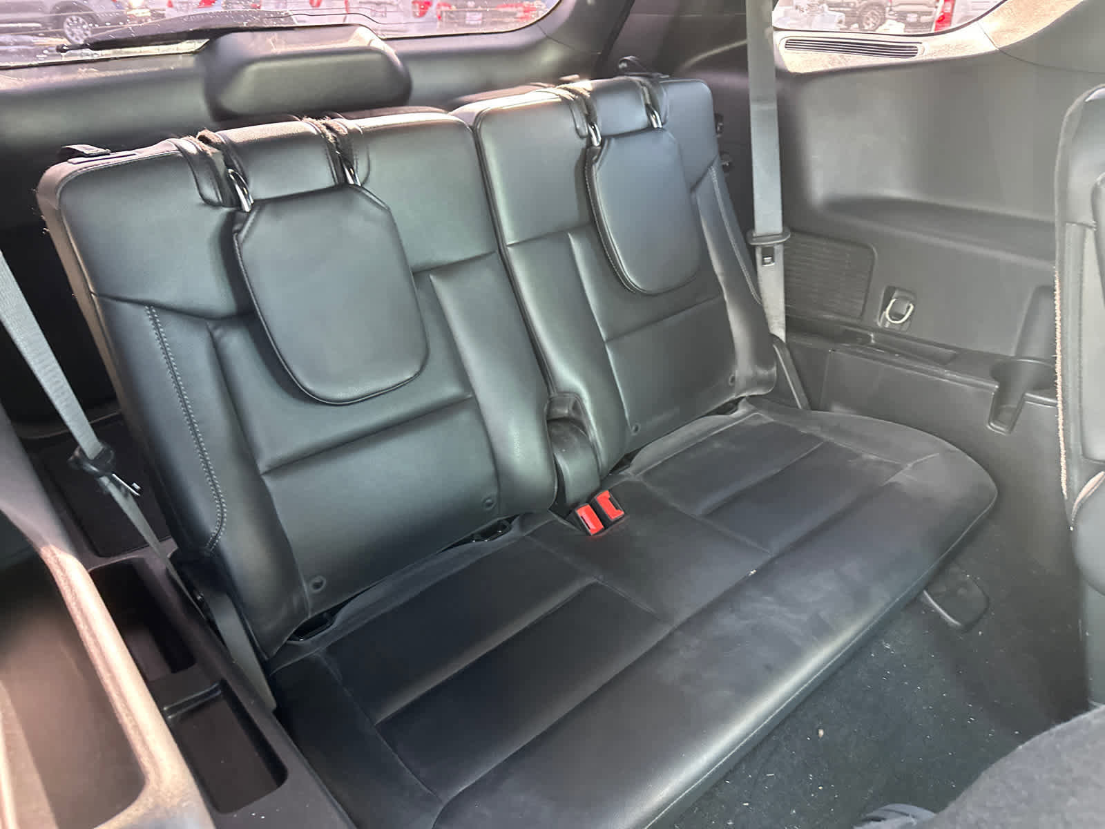 Certified 2020 Ford Explorer XLT w/ Equipment Group 202A image 33