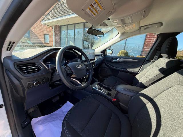 Certified 2025 Ford Escape Active w/ Active Premium Tech Pack image 17