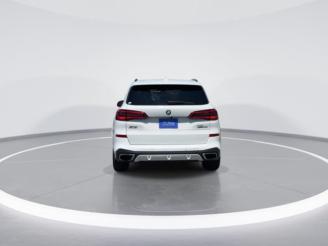 Used 2019 BMW X5 xDrive40i w/ M Sport Package AWD/4WD image 6