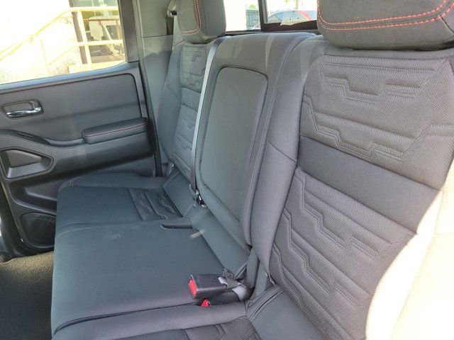 Used 2025 Nissan Frontier Pro-X RWD image 11