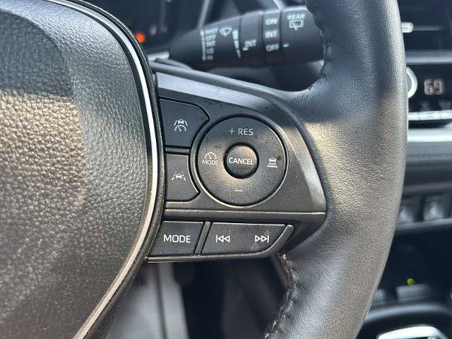 Used 2024 Toyota Corolla Cross AWD Hybrid image 19
