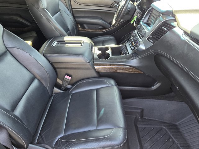 Used 2017 Chevrolet Suburban LT image 12