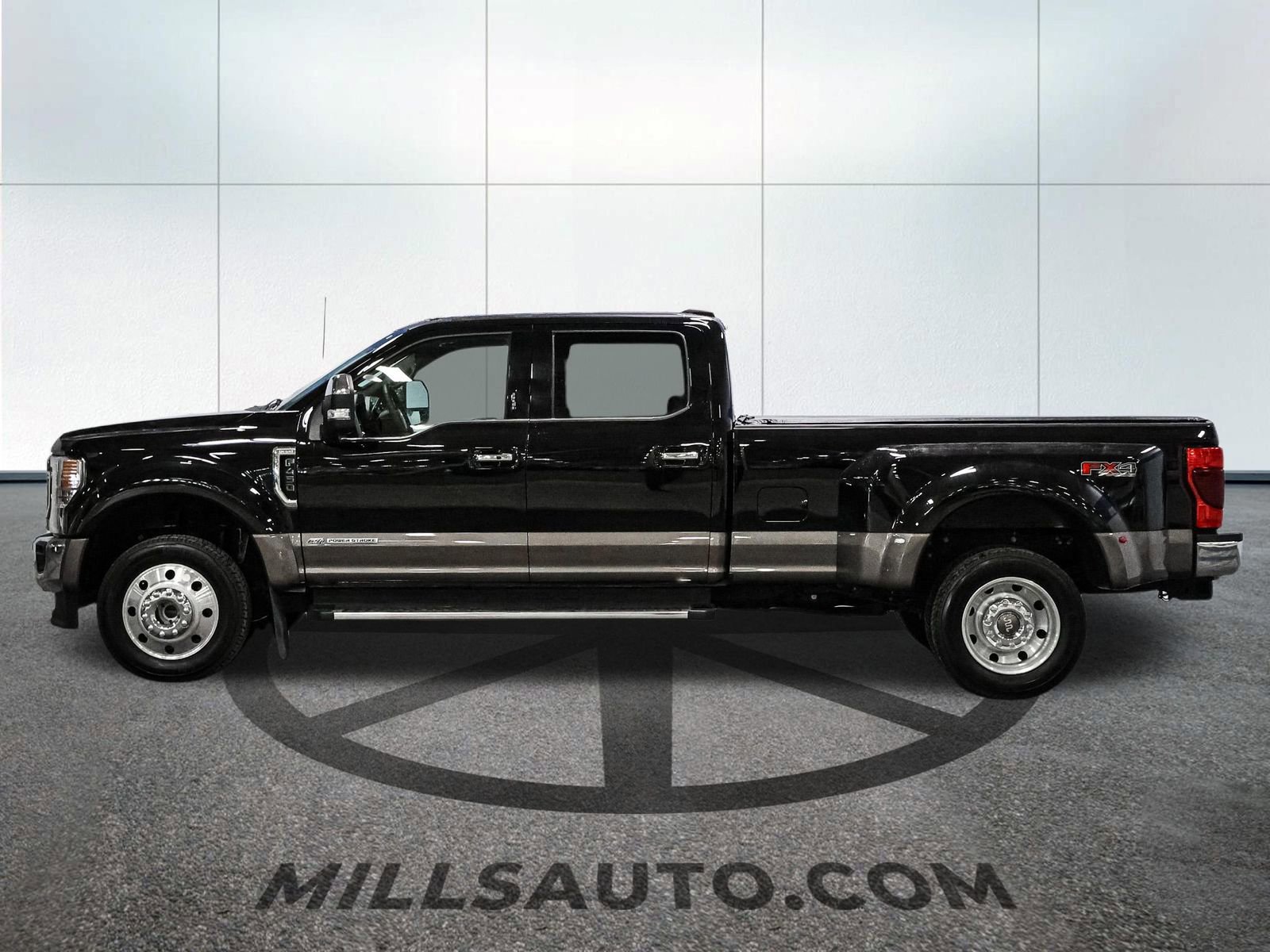 Certified 2022 Ford F450 King Ranch w/ Chrome Package image 9