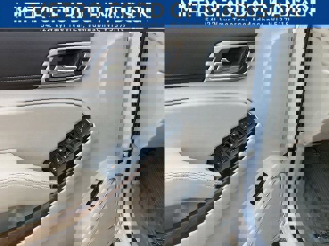 Used 2019 GMC Yukon Denali w/ Denali Ultimate Package image 12