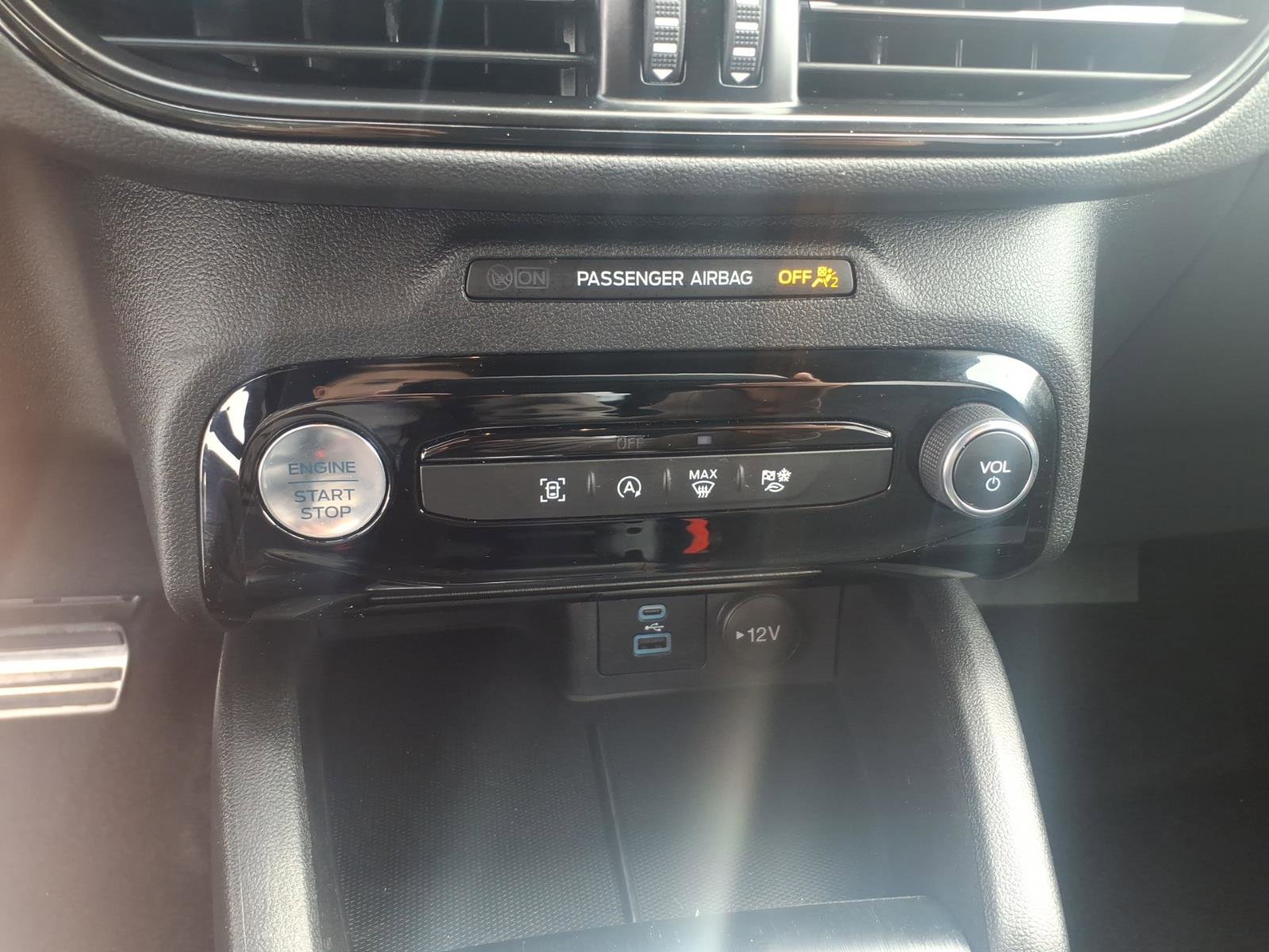 Certified 2023 Ford Escape ST-Line w/ Tech Pack #1 image 19