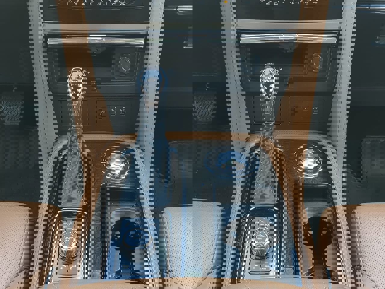 Used 2022 INFINITI QX80 Sensory w/ Cargo Package image 17