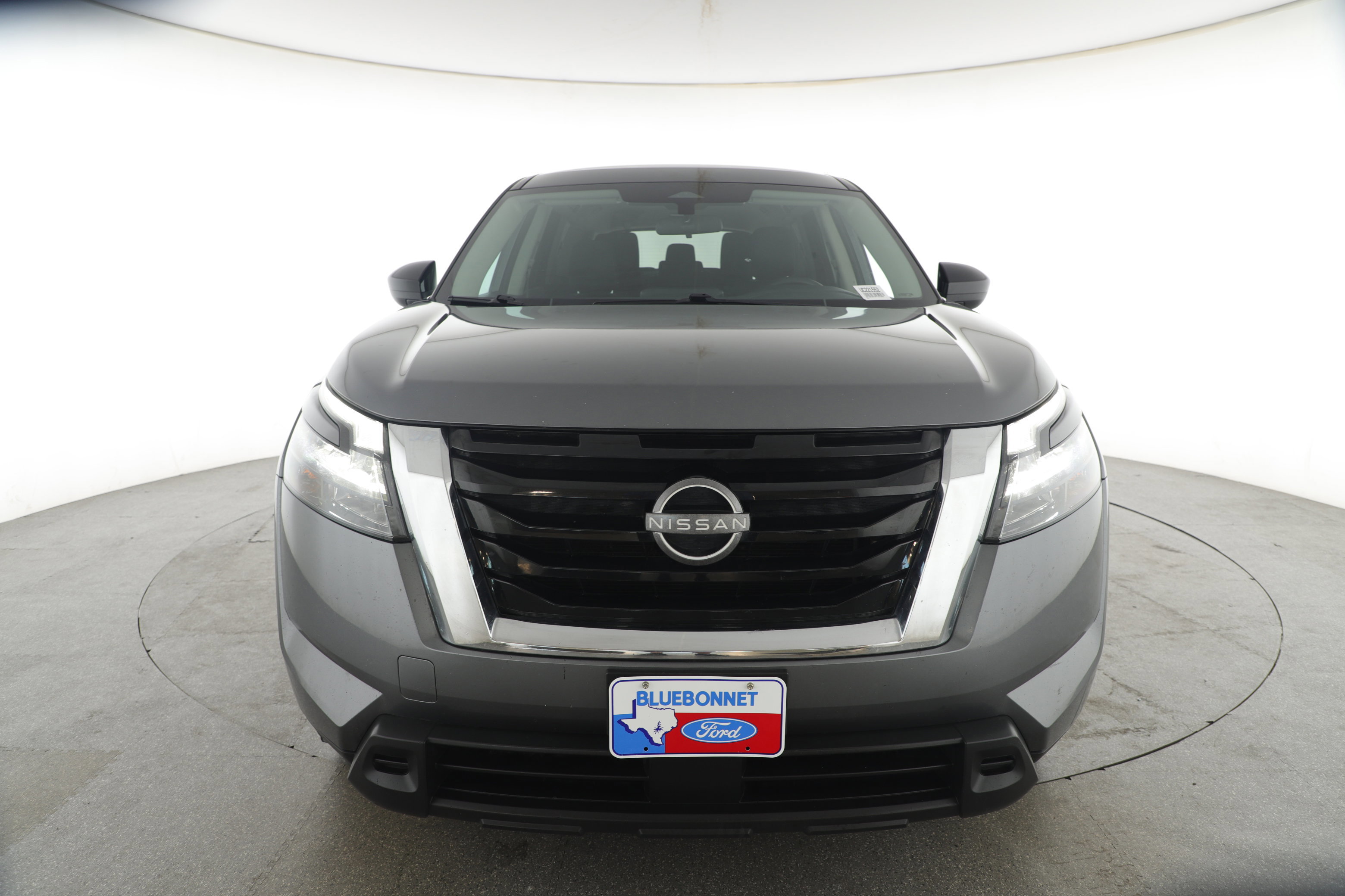 Used 2023 Nissan Pathfinder S image 4