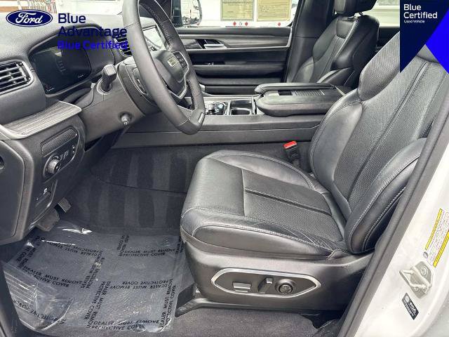 Used 2024 Jeep Wagoneer L Series II RWD image 19
