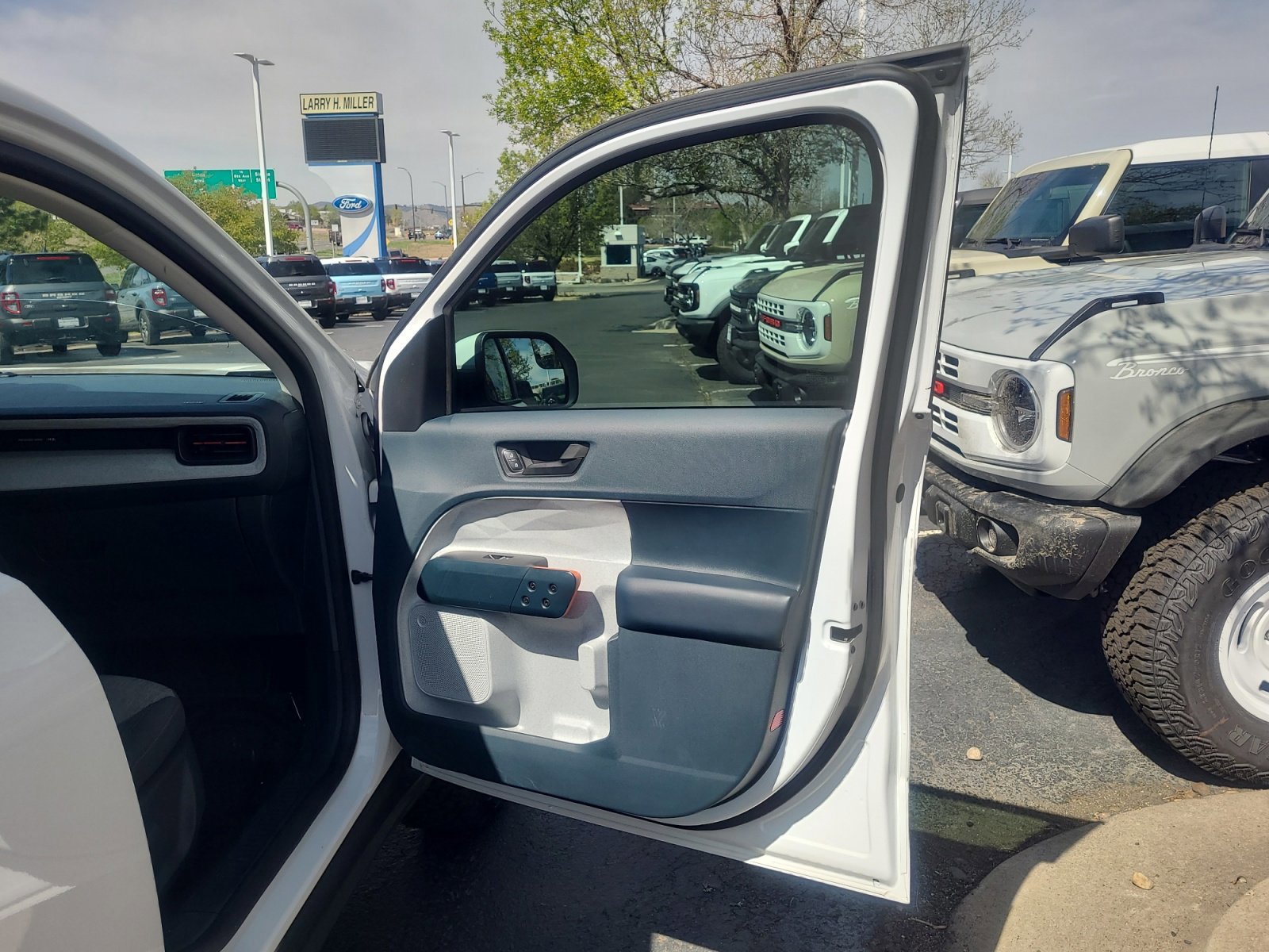 Certified 2023 Ford Maverick XLT w/ Equipment Group 300A Standard AWD/4WD image 16