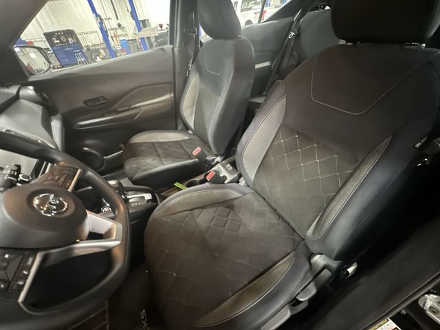 Used 2018 Nissan Kicks S FWD image 17
