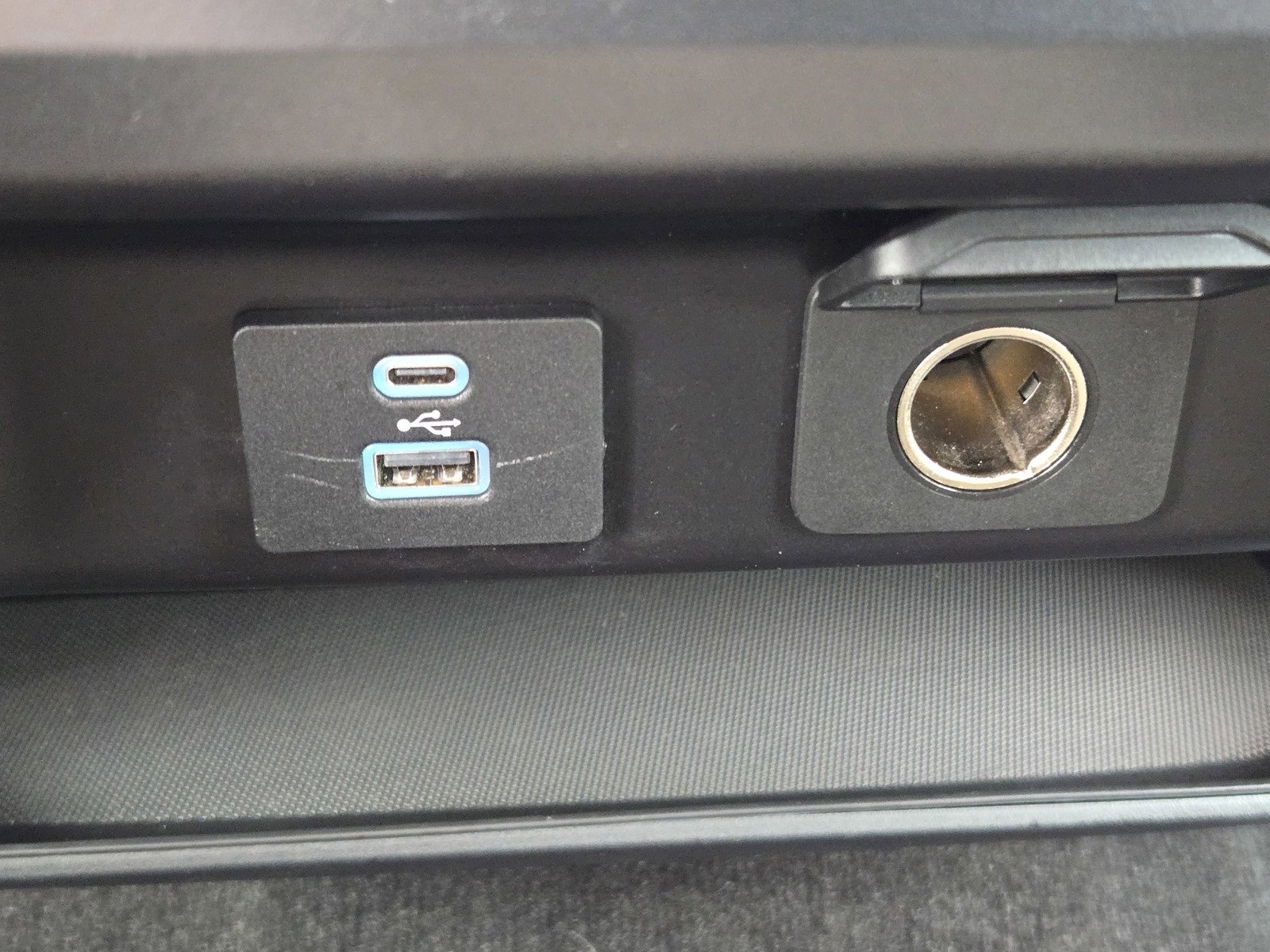 Certified 2021 Ford F150 XLT w/ Equipment Group 301A Mid image 29