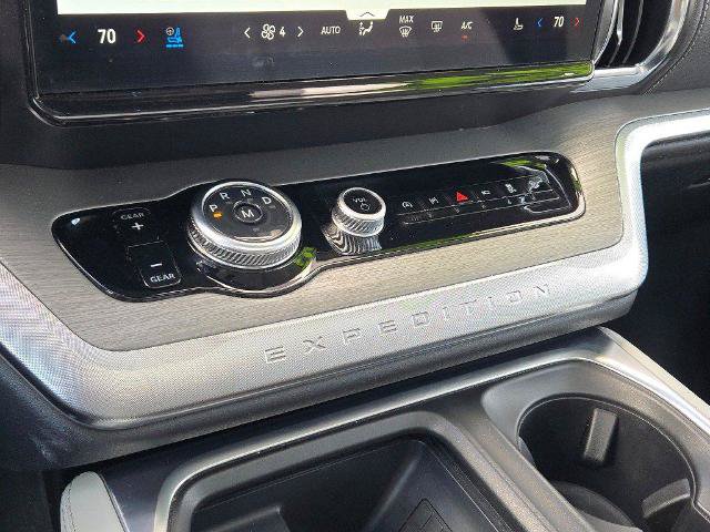Certified 2025 Ford Expedition Platinum w/ Driver's Package AWD/4WD image 31