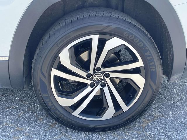 Used 2023 Volkswagen Atlas SEL AWD/4WD image 9