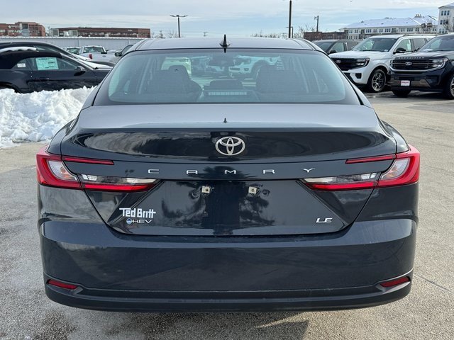 Used 2025 Toyota Camry LE image 5