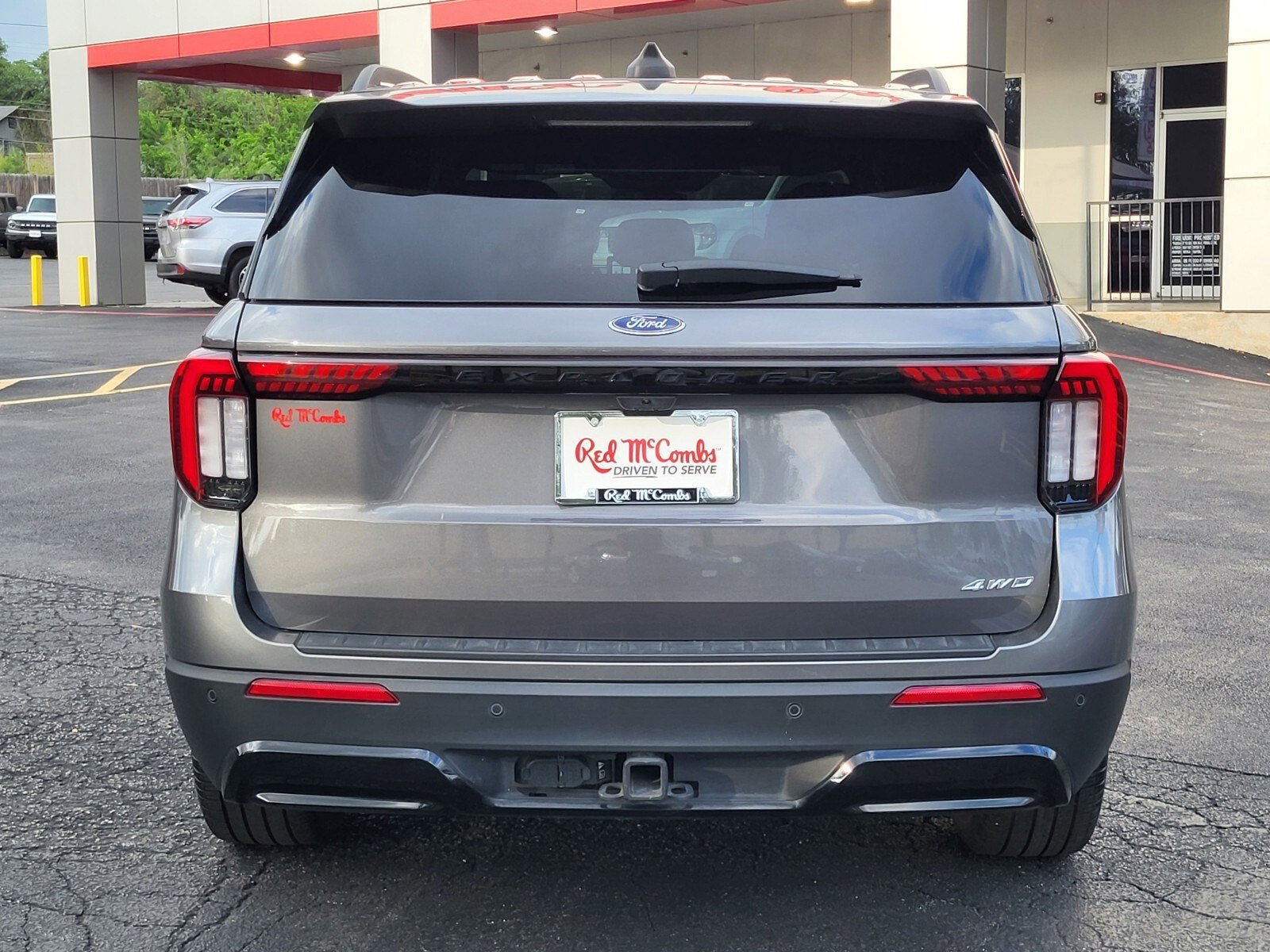 Certified 2025 Ford Explorer ST-Line w/ ST-Line Street Pack AWD/4WD image 5