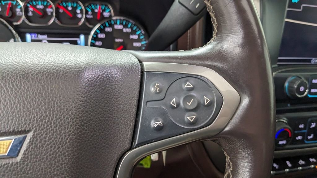 Used 2017 Chevrolet Silverado 3500 High Country image 33