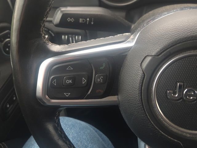 Used 2022 Jeep Gladiator Overland w/ LED Lighting Group AWD/4WD image 34