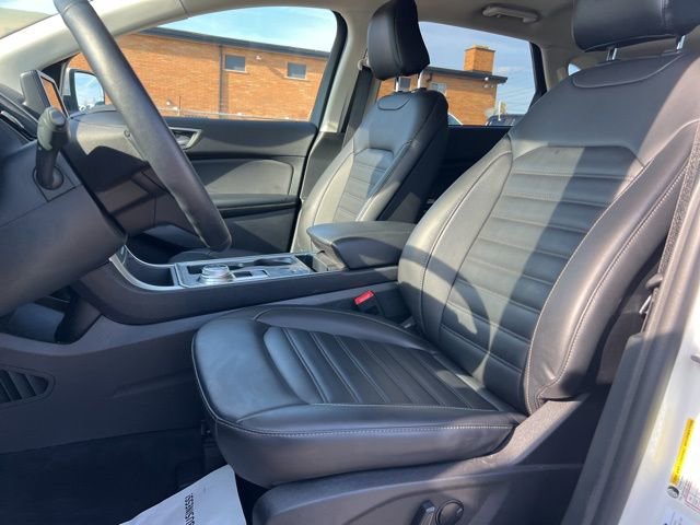 Certified 2024 Ford Edge SEL w/ Convenience Package AWD/4WD image 17