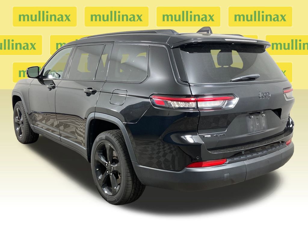 Used 2023 Jeep Grand Cherokee L Limited w/ Black Appearance Package image 3