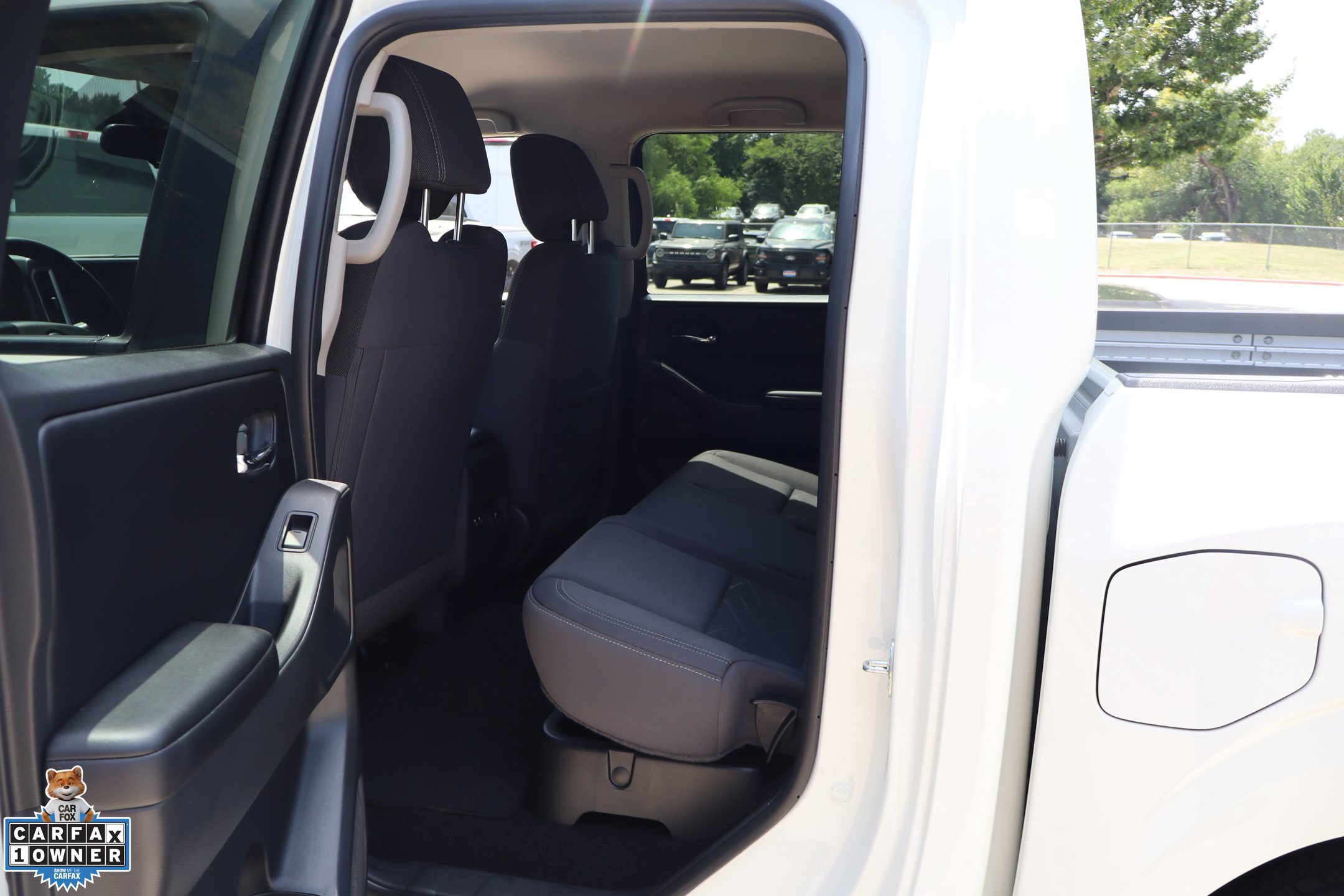 Used 2025 Nissan Frontier SV w/ SV Convenience Package RWD image 27