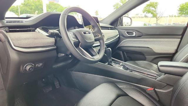 Used 2024 Jeep Compass Latitude AWD/4WD image 9