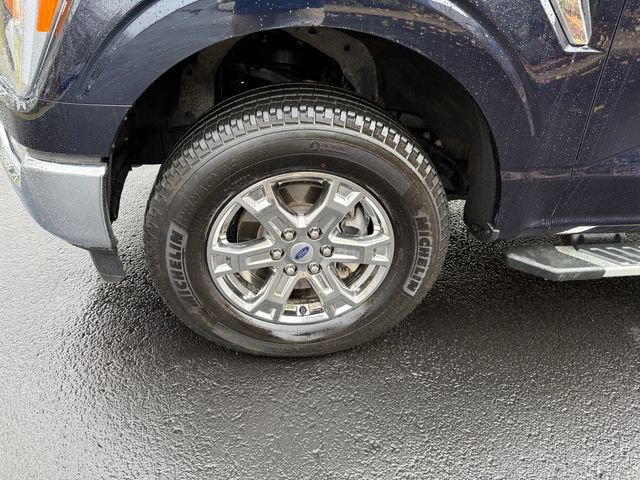 Certified 2022 Ford F150 XLT w/ Equipment Group 302A High image 31