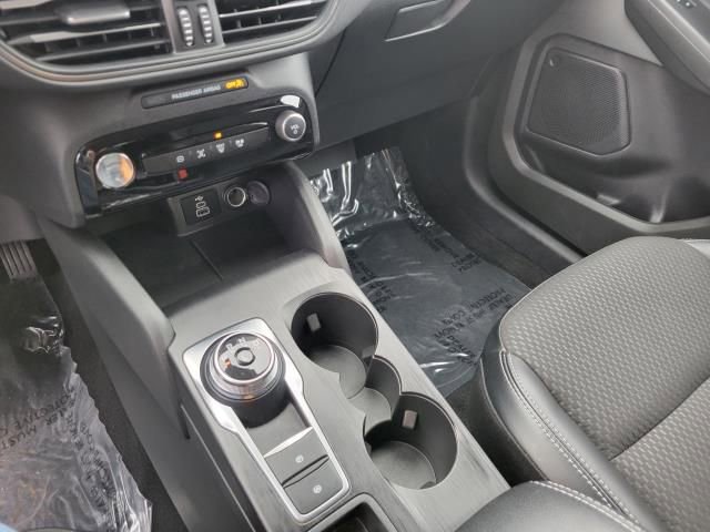 Certified 2024 Ford Escape SE image 35