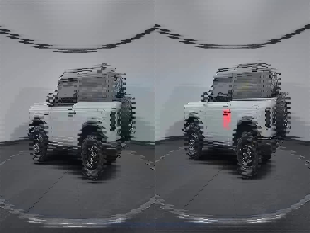 Certified 2021 Ford Bronco Black Diamond image 6