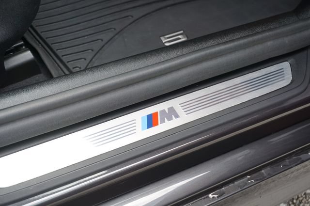 Used 2022 BMW 530i w/ M Sport Package RWD image 25
