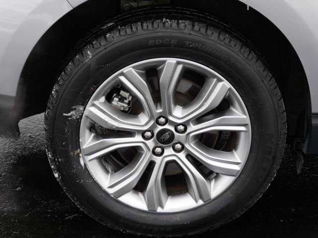 Certified 2024 Ford Edge Titanium AWD/4WD image 5