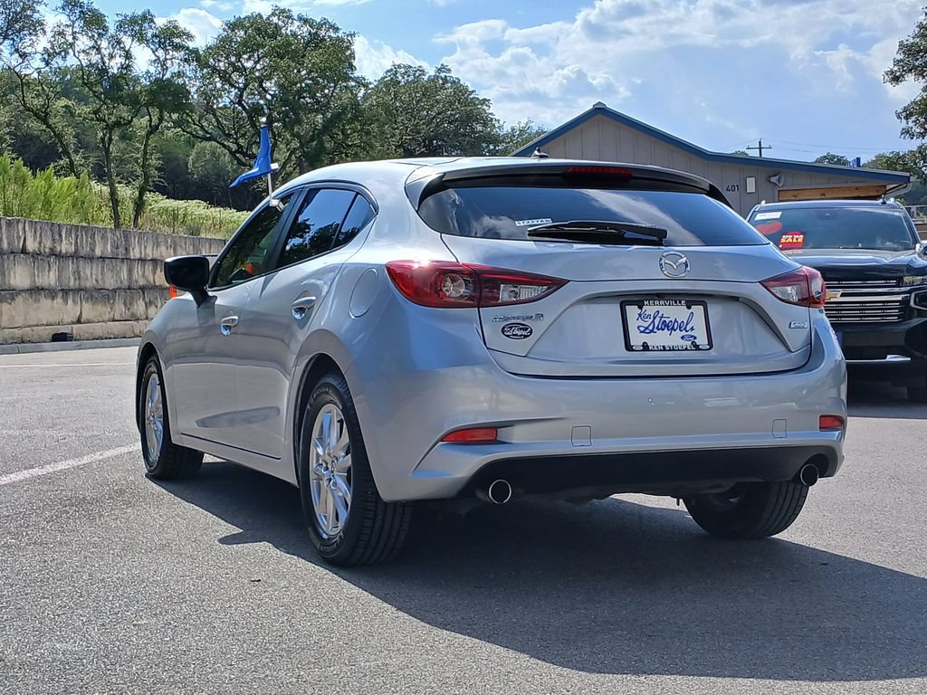 Used 2017 MAZDA MAZDA3 Sport FWD image 5