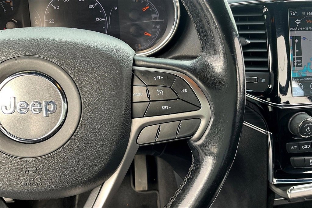 Used 2019 Jeep Grand Cherokee Limited w/ Luxury Group II image 17