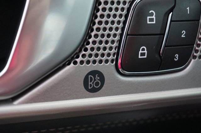 Certified 2022 Ford Explorer Limited w/ Equipment Group 301A image 14