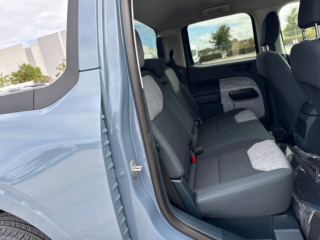 Certified 2025 Ford Maverick XLT image 24