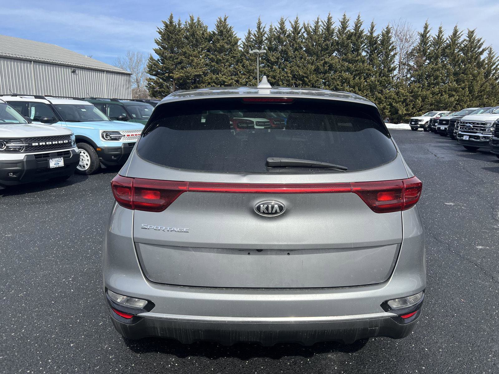 Used 2020 Kia Sportage LX image 4