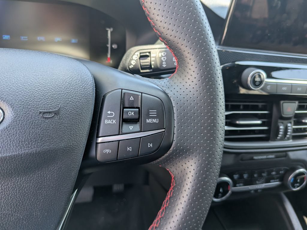 Certified 2025 Ford Escape ST-Line FWD image 28