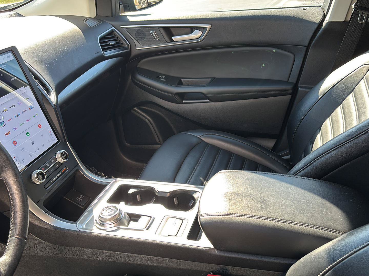 Certified 2024 Ford Edge SEL w/ Convenience Package AWD/4WD image 13