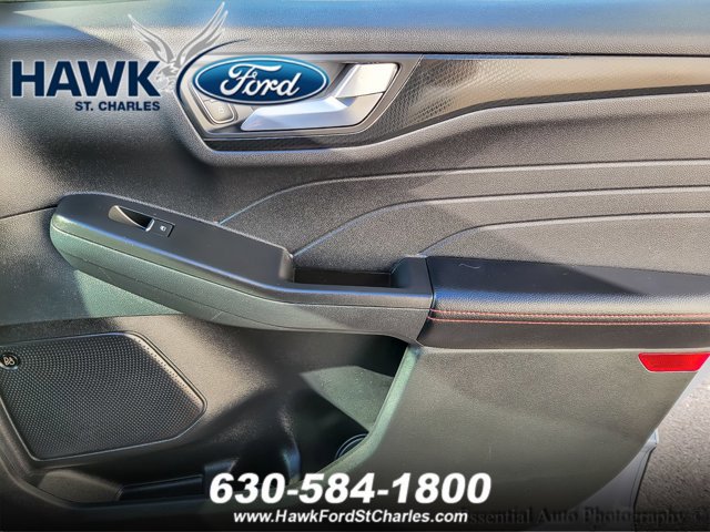 Certified 2022 Ford Escape SEL w/ SEL Stealth AWD Package image 21