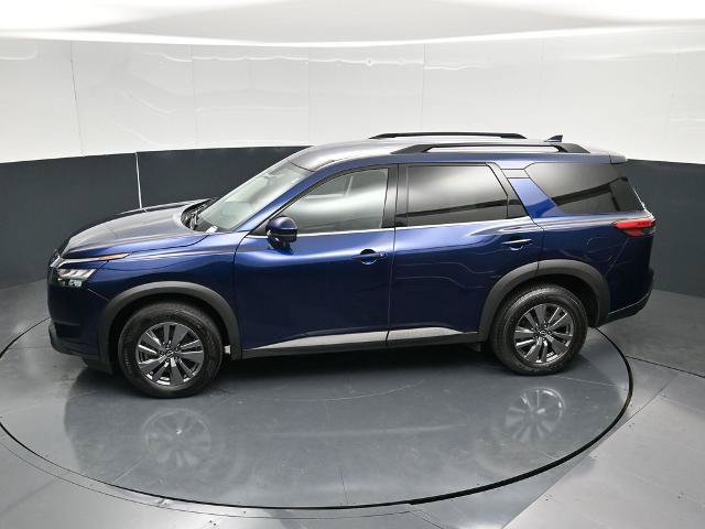 Used 2025 Nissan Pathfinder SV AWD/4WD image 37