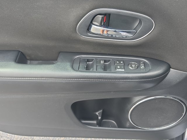 Used 2018 Honda HR-V EX image 20