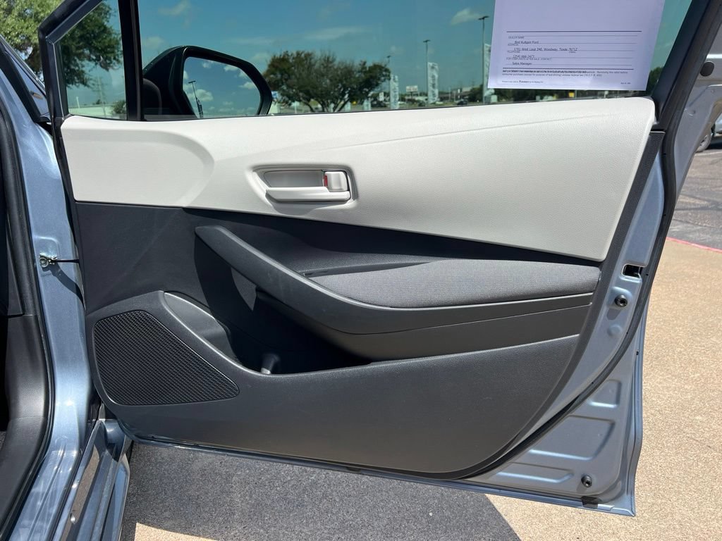 Used 2024 Toyota Corolla LE FWD image 11