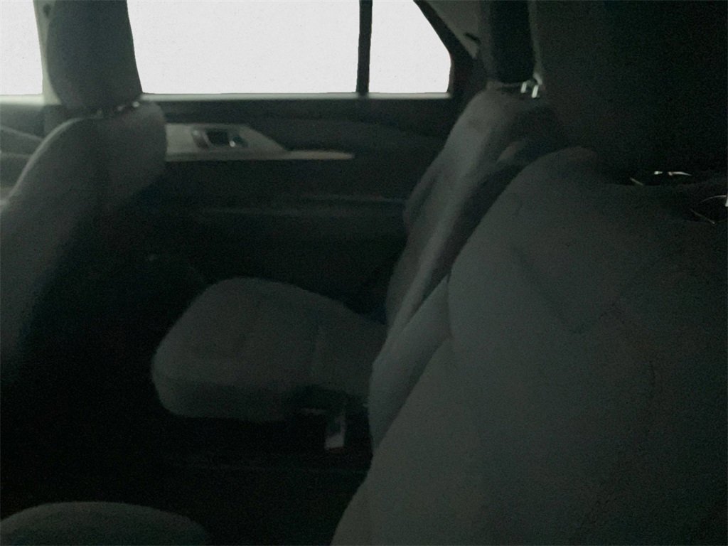 Certified 2025 Ford Explorer Active image 12