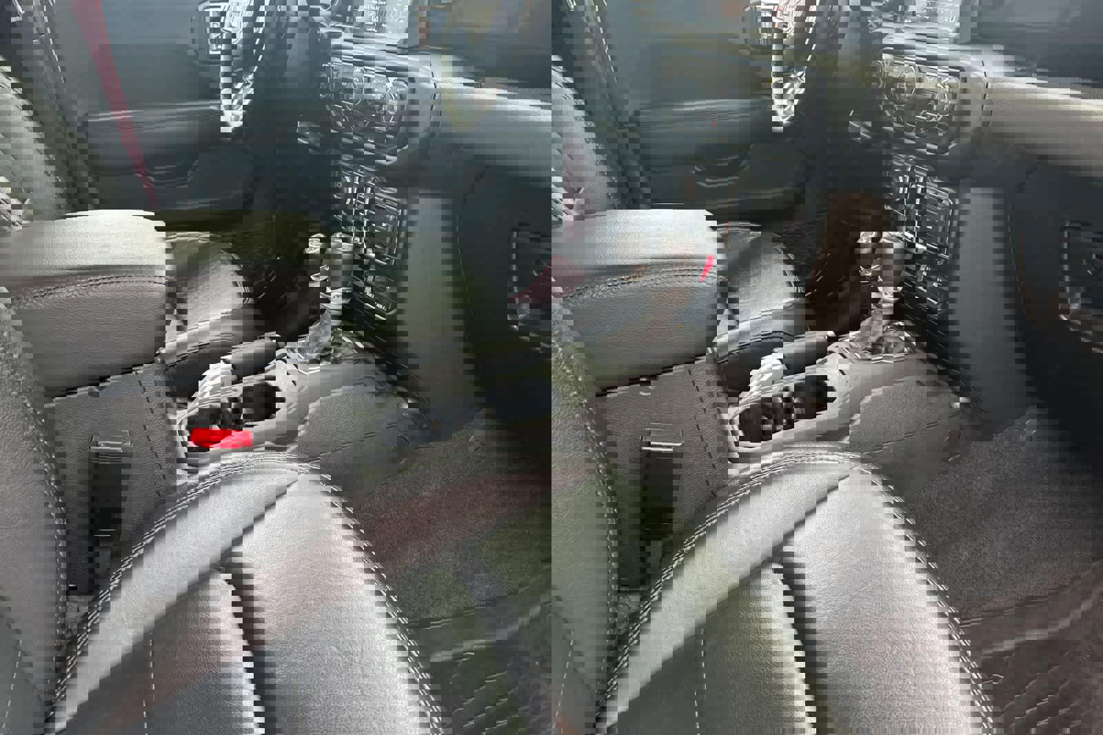 Used 2022 Jeep Wrangler Unlimited Sahara image 16