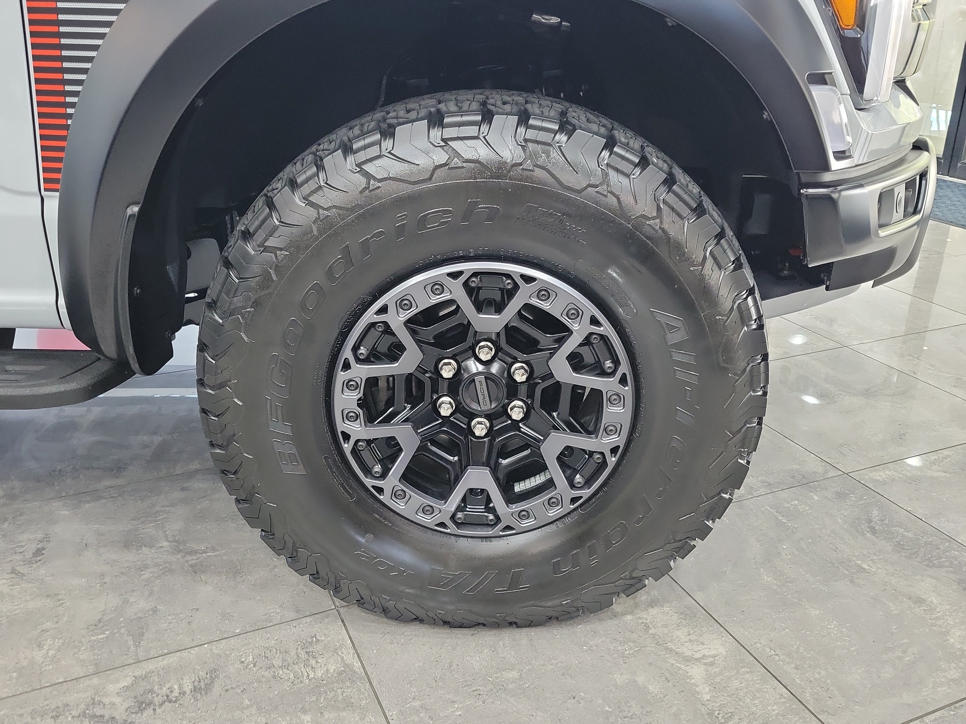Certified 2024 Ford F150 Raptor w/ Equipment Group 803A Raptor R AWD/4WD image 5
