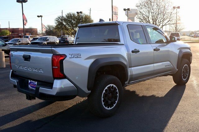 Used 2024 Toyota Tacoma TRD Off-Road image 12