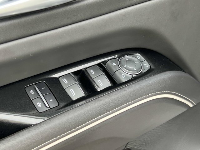 Used 2023 Cadillac Escalade Premium Luxury w/ Performance Package AWD/4WD image 19