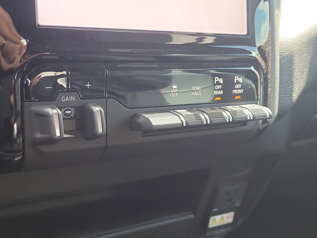 Used 2025 RAM 2500 Tradesman AWD/4WD image 22