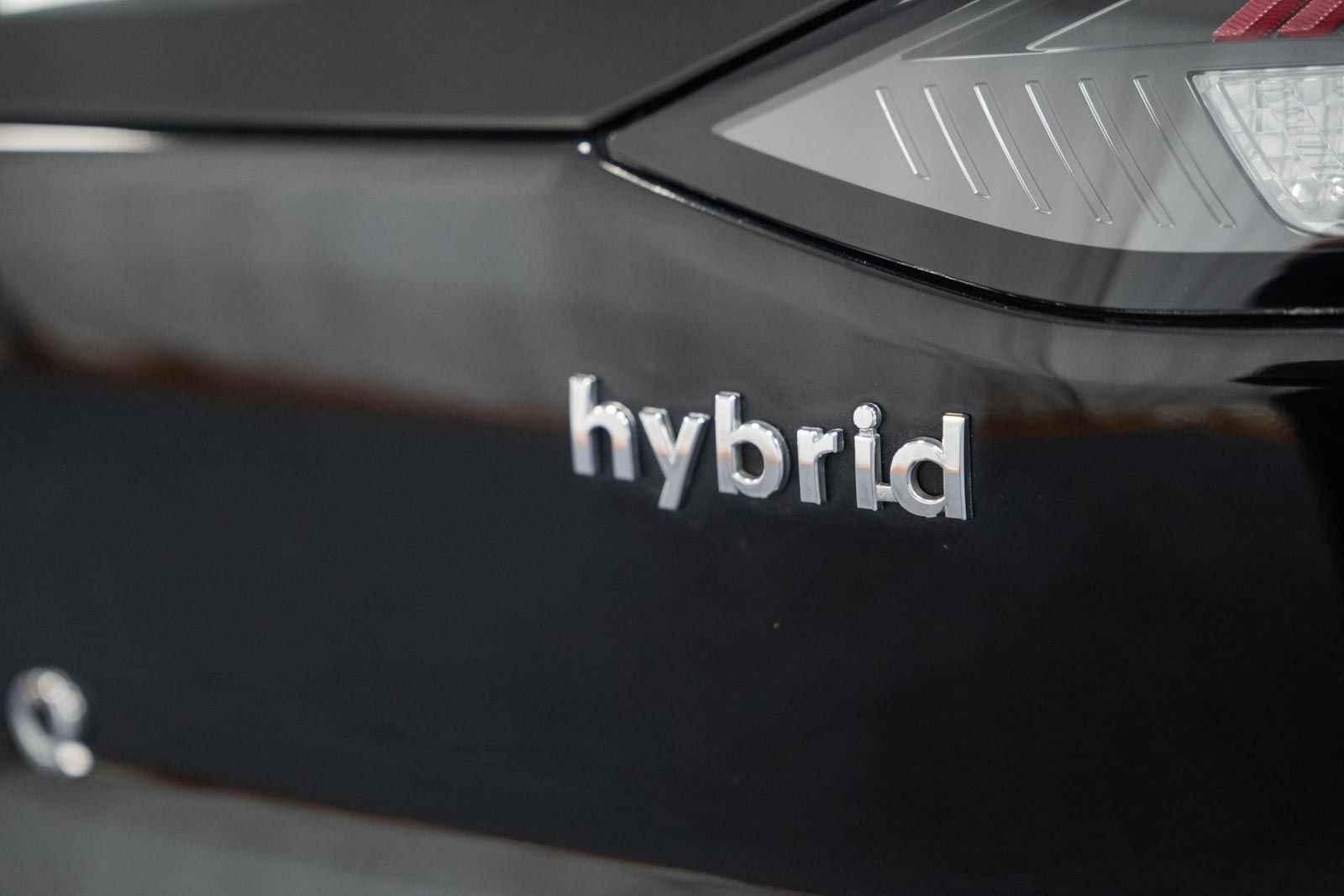 Used 2020 Hyundai Ioniq Limited FWD image 10