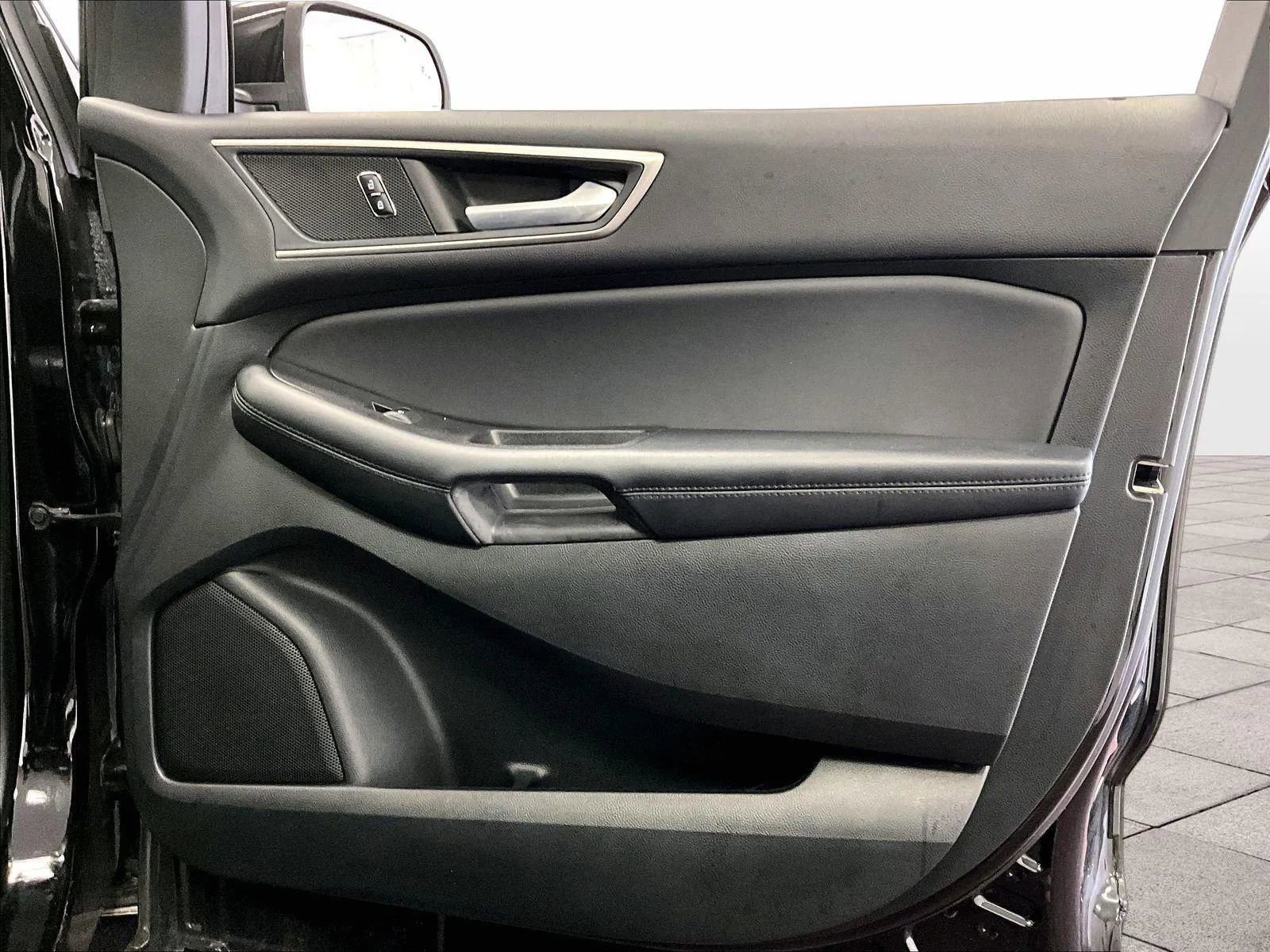 Certified 2023 Ford Edge SEL w/ Convenience Package image 23